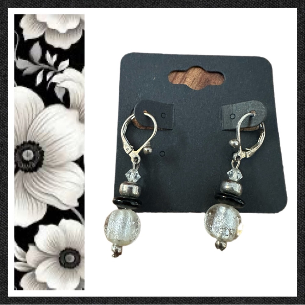 Black and White Colored Beads.  Lever Back Earrings - Silv…